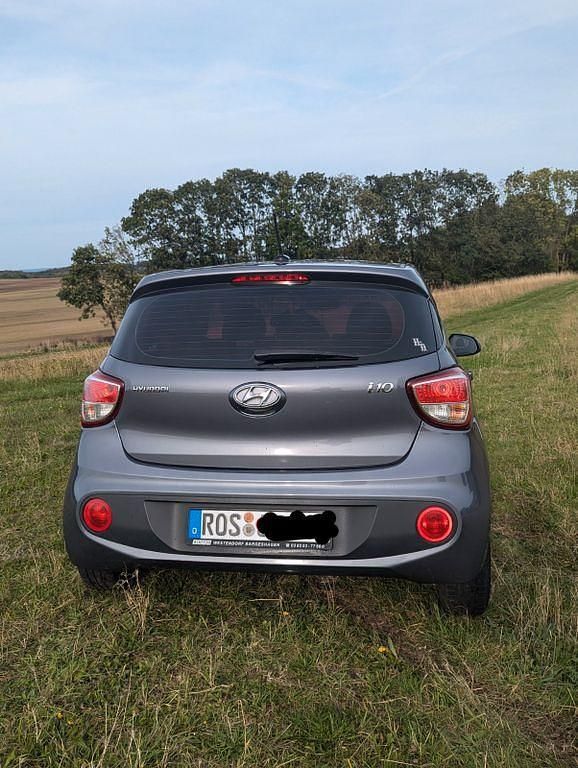 Gebraucht Hyundai i10 Passion Plus 87 PS (63 kW) 2018 Grau Kleinwagen