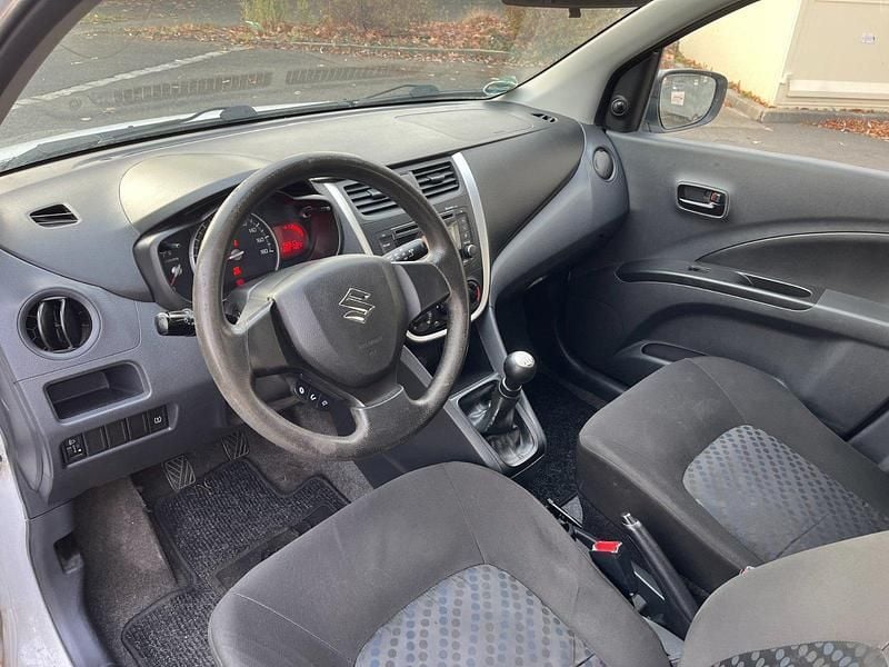 Gebraucht Suzuki Celerio 68 PS (50 kW) 2017 Weiß Kleinwagen