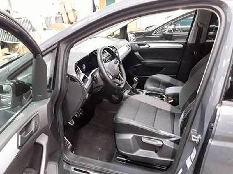 Gebraucht VW Touran Goal 150 PS (110 kW) 2025 Delfingrau metallic Van / Kleinbus