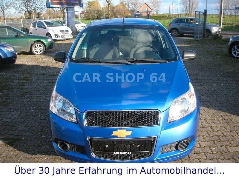 Gebraucht Chevrolet Aveo 84 PS (61 kW) 2010 Blau Kleinwagen