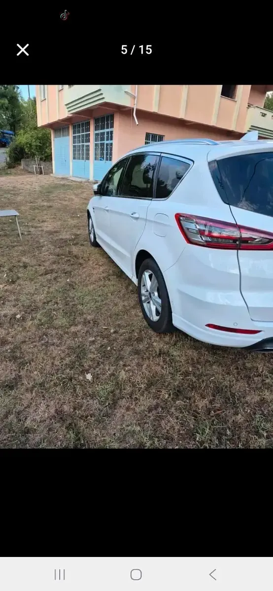 Gebraucht Ford S-MAX Titanium 190 PS (139 kW) 2020 Weiß Van / Kleinbus