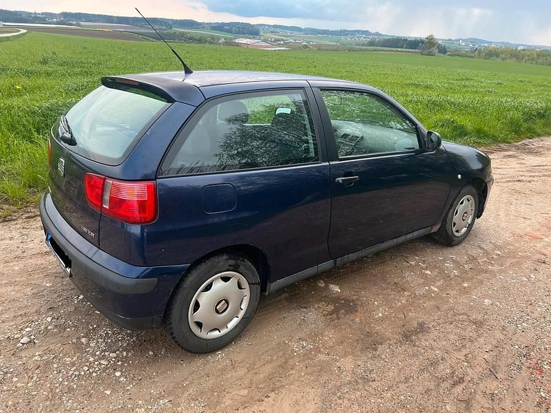 Gebraucht Seat Ibiza 75 PS (55 kW) 2000 Blau Kleinwagen
