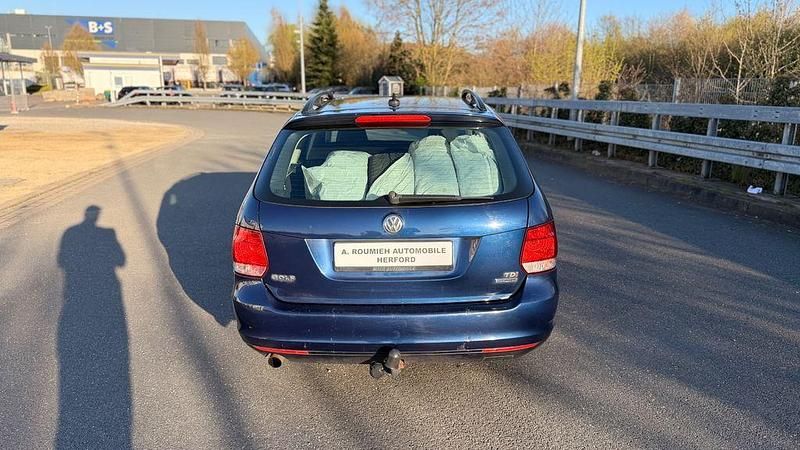 Gebraucht VW Golf VI 105 PS (77 kW) 2013 Blau Kleinwagen