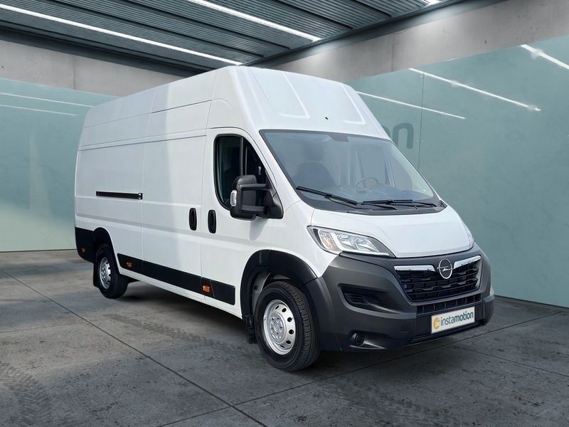 Weiß Gebraucht 2023 Opel Movano Edition Van | 24.781 € (Fairer Preis) - Bild 1/3