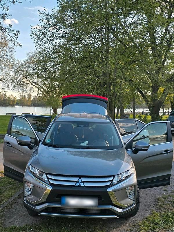 Gebraucht Mitsubishi Eclipse Cross 163 PS (119 kW) 2021 Silber SUV