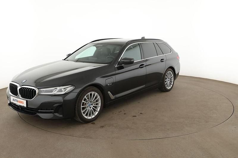 Gebraucht BMW 520 2022 Grau Kombi
