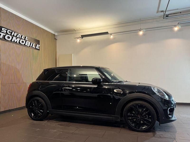 Gebraucht Mini ONE Sport 102 PS (75 kW) 2020 Schwarz Kleinwagen