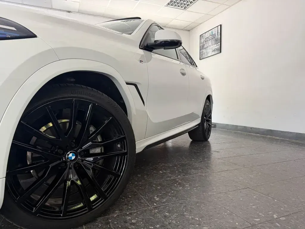 Gebraucht BMW X6 M Sport 286 PS (210 kW) 2025 Weiß SUV
