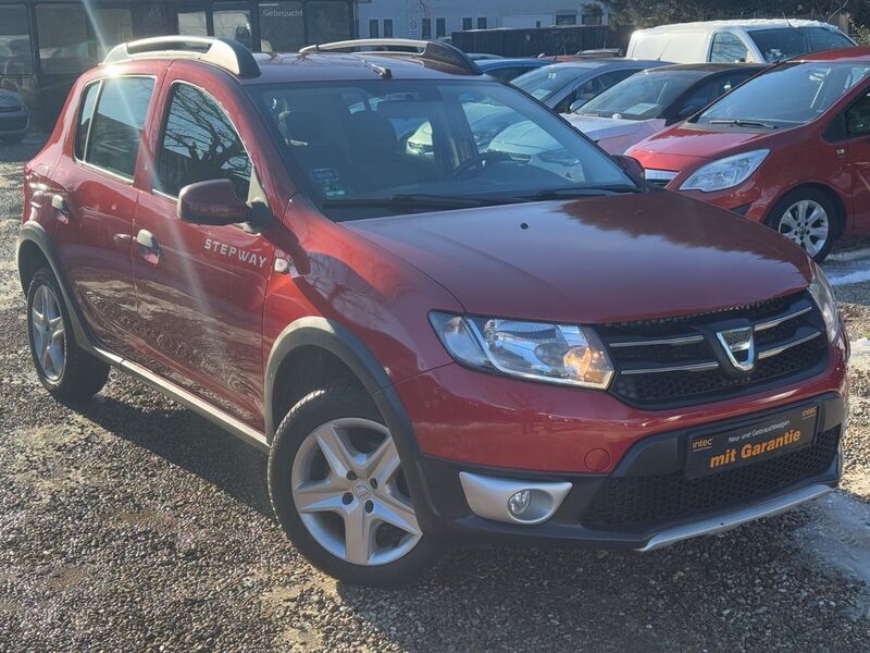 Rot Gebraucht 2014 Dacia Sandero Stepway Kleinwagen | 6.990 € (Guter Preis) - Bild 1/4