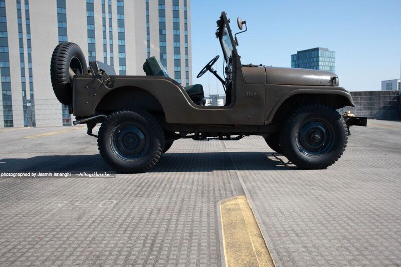 Grün Gebraucht 1970 Jeep CJ SUV | 19.500 € - Bild 1/4