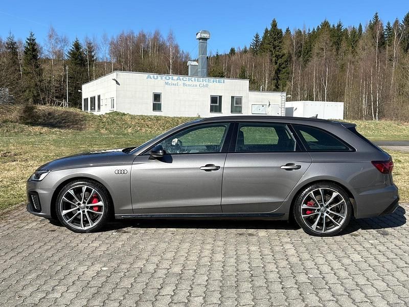 Gebraucht Audi A4 Edition .1 231 PS (169 kW) 2019 Grau Kombi
