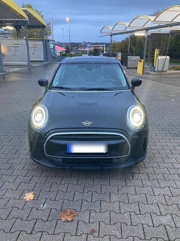 Gebraucht Mini ONE Essential 102 PS (75 kW) 2021 Schwarz Kleinwagen