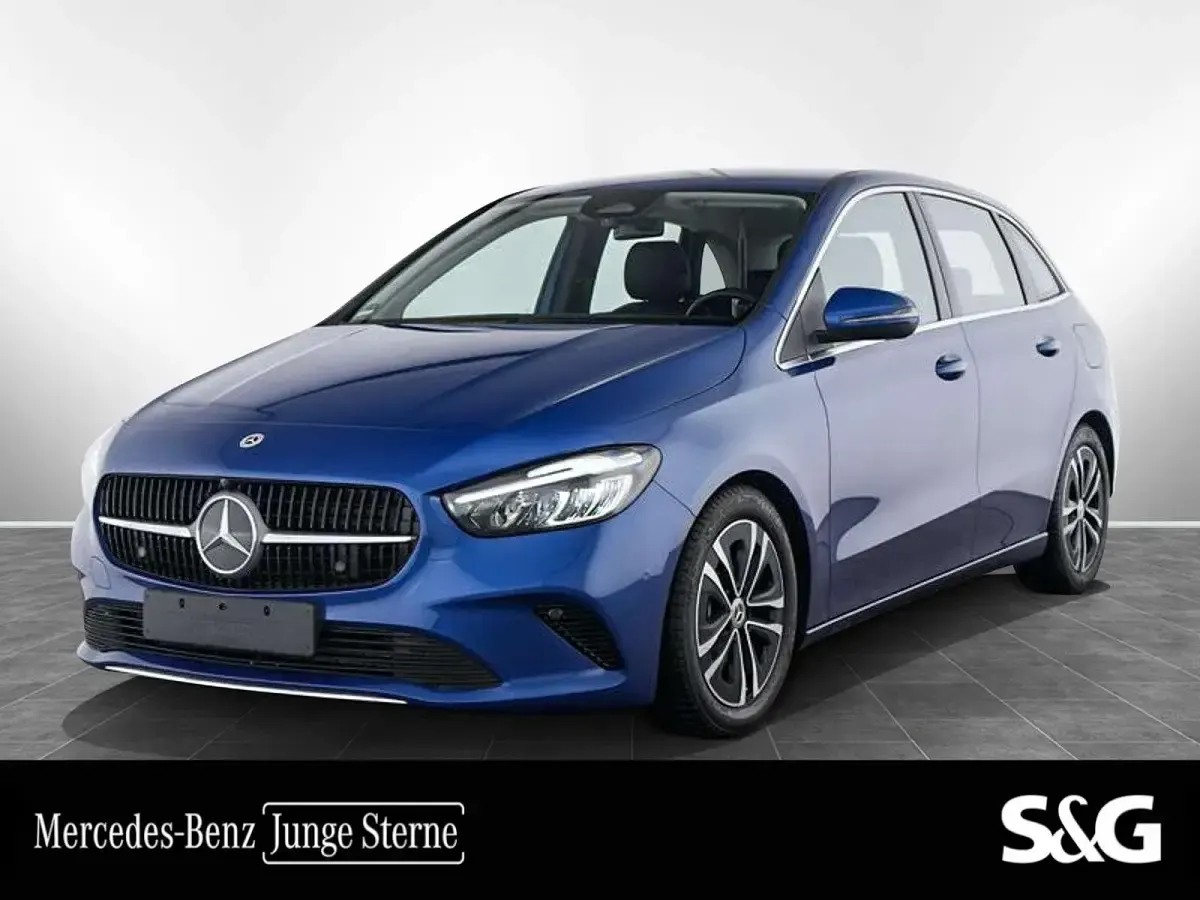 Gebraucht Mercedes B200 Progressive 150 PS (110 kW) 2025 Kleinwagen