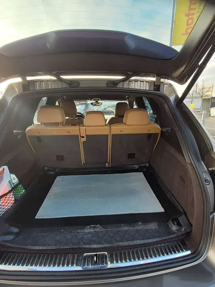 Gebraucht Porsche Cayenne 245 PS (180 kW) 2012 Beige SUV