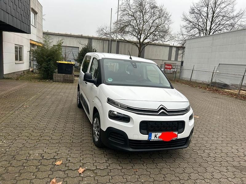 Weiß Gebraucht 2019 Citroën Berlingo Live Van / Kleinbus | 16.400 € (Teuer) - Bild 1/4