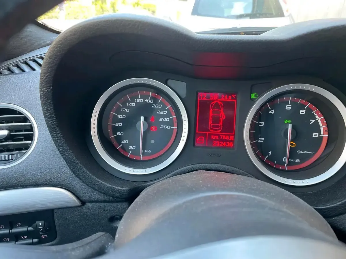 Gebraucht Alfa Romeo 159 185 PS (136 kW) 2009 Schwarz Kombi