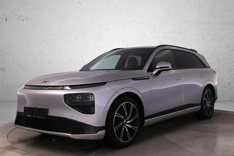 Gebraucht XPENG G9 AWD Performance 405 kW (551 PS) 2024 Silber SUV