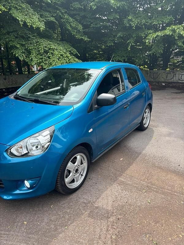 Gebraucht 2016 Mitsubishi Space Star Limousine | 4.900 € (Fairer Preis) - Bild 1/4