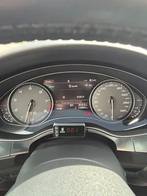 Używany Audi S6 Ambiente 575 KM (422 kW) 2014 Czarny Kombi