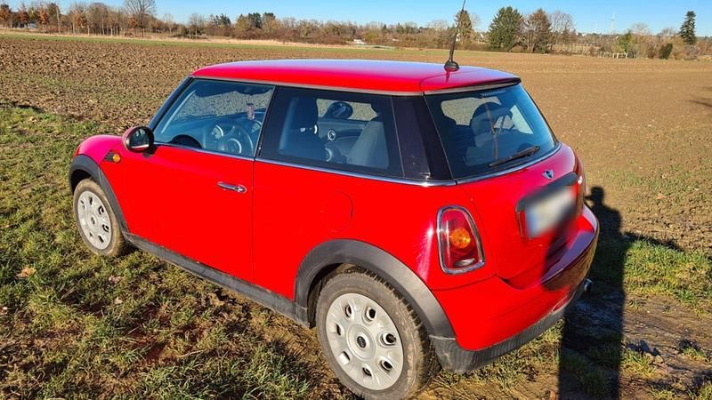 Gebraucht Mini ONE 75 PS (55 kW) 2009 Rot Kleinwagen