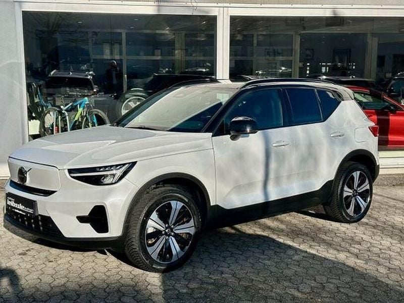 Gebraucht Volvo XC40 Core 169 kW (231 PS) 2022 Crystal white / metallic (metallic) SUV