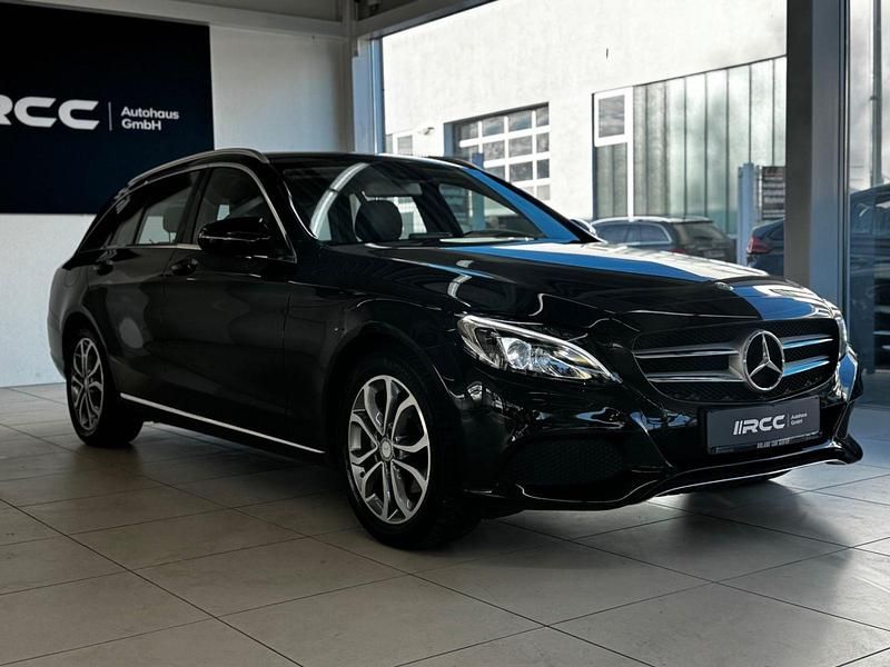 Gebraucht Mercedes C200 184 PS (135 kW) 2016 Schwarz Kombi