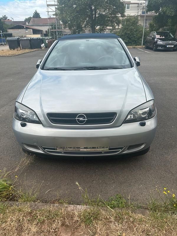 Silber Gebraucht 2002 Opel Astra Cabriolet Cabrio | 1.800 € (Guter Preis) - Bild 1/4