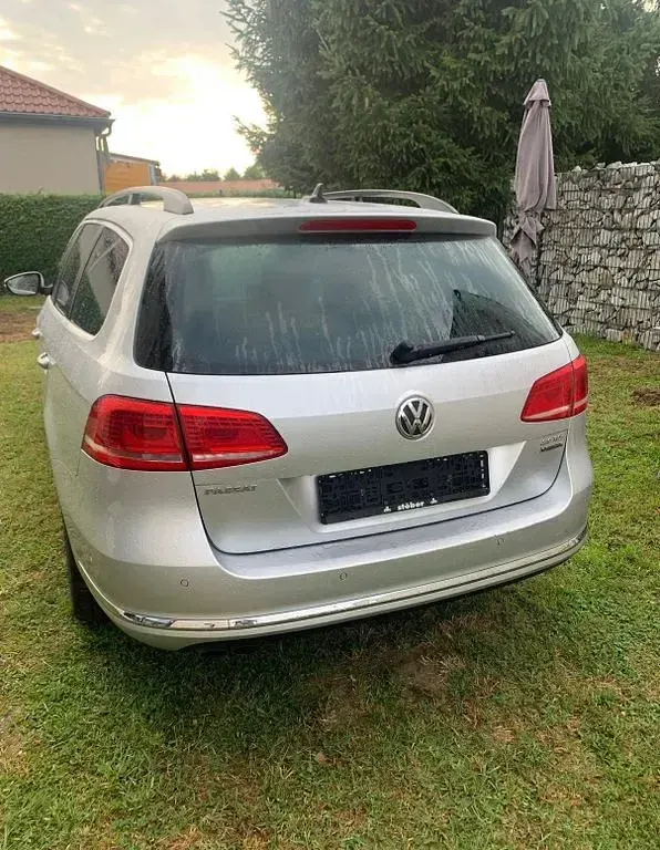Gebraucht VW Passat Highline 140 PS (102 kW) 2013 Silber Kombi
