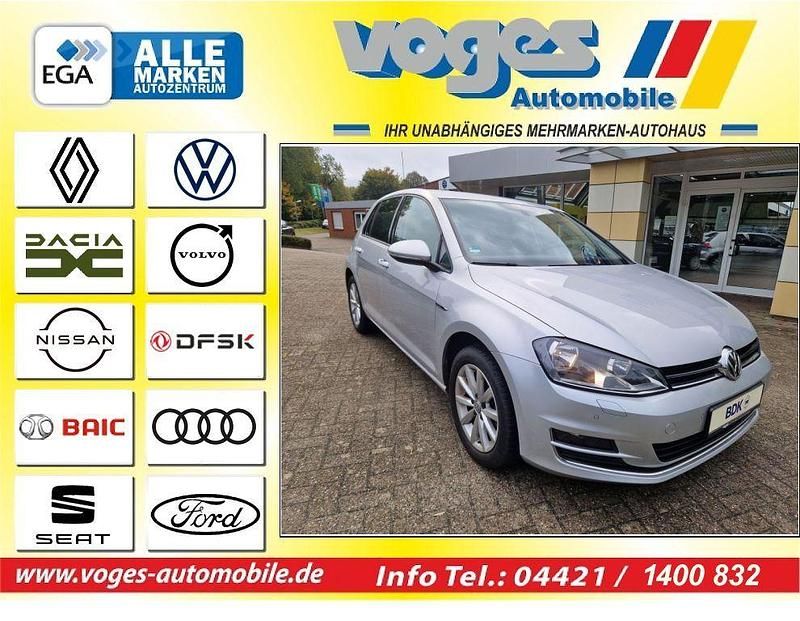 Reflex silver metallic (metallic) Gebraucht 2015 VW Golf VII LOUNGE Limousine | 12.499 € (Fairer Preis) - Bild 1/4