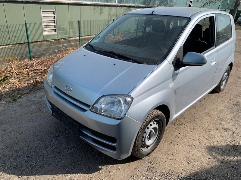 Silber Gebraucht 2006 Daihatsu Cuore Kleinwagen | 1.300 € (Fairer Preis) - Bild 1/4