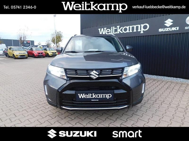 Neu Suzuki Vitara Club 110 PS (80 kW) 2026 Grau SUV
