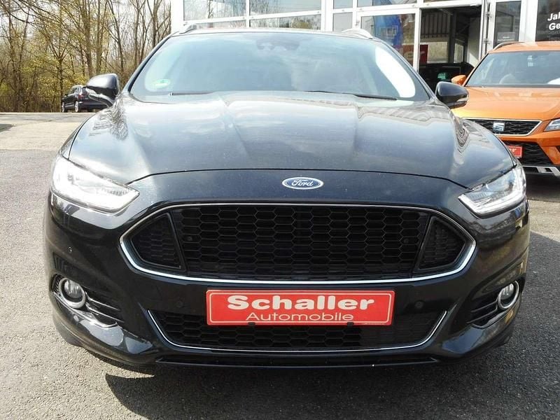 Gebraucht Ford Mondeo Titanium 179 PS (131 kW) 2015 Pantherschwarz metallic Kombi