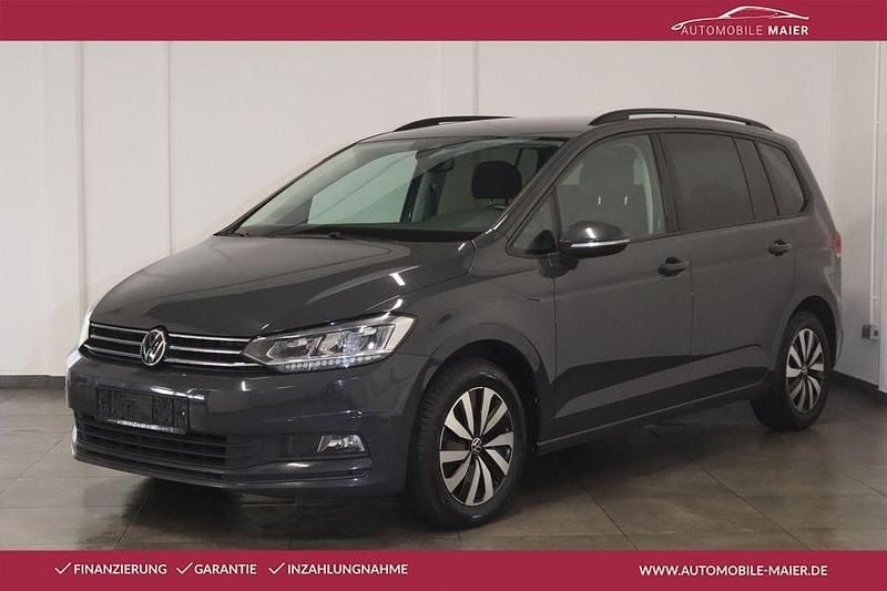 Gebraucht VW Touran 122 PS (89 kW) 2022 Grau Van / Kleinbus