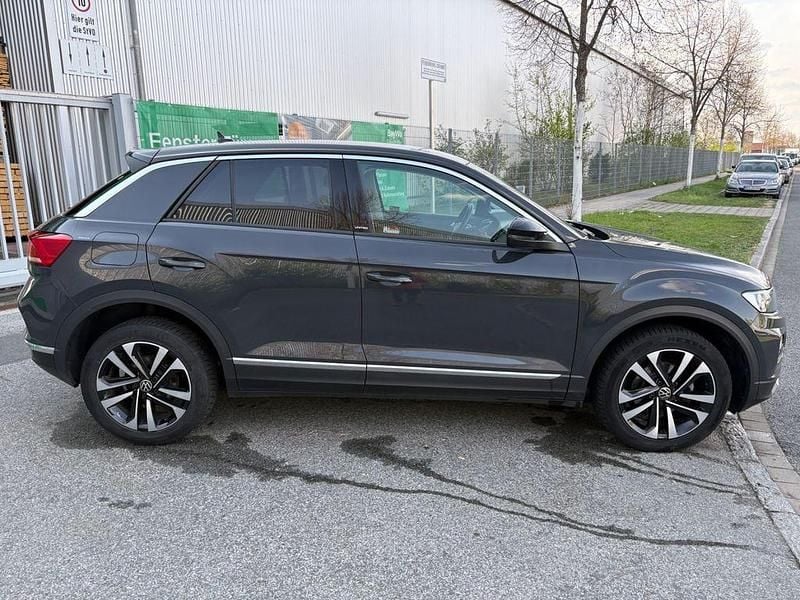 Gebraucht VW T-Roc United 110 PS (80 kW) 2021 Grau SUV