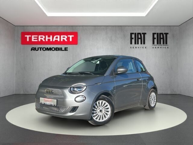 Mineral grau) (grau Gebraucht 2022 Fiat 500e Action Kleinwagen | 12.987 € (Fairer Preis) - Bild 1/4