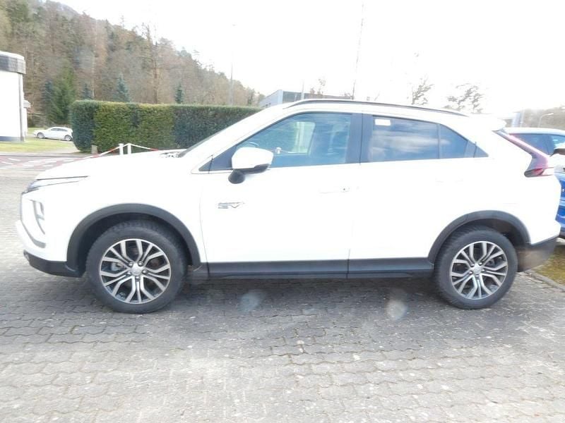 Gebraucht Mitsubishi Eclipse Cross Basis 188 PS (138 kW) 2023 Weiß SUV
