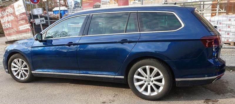 Gebraucht VW Passat GTE 218 PS (160 kW) 2020 Blau Kombi