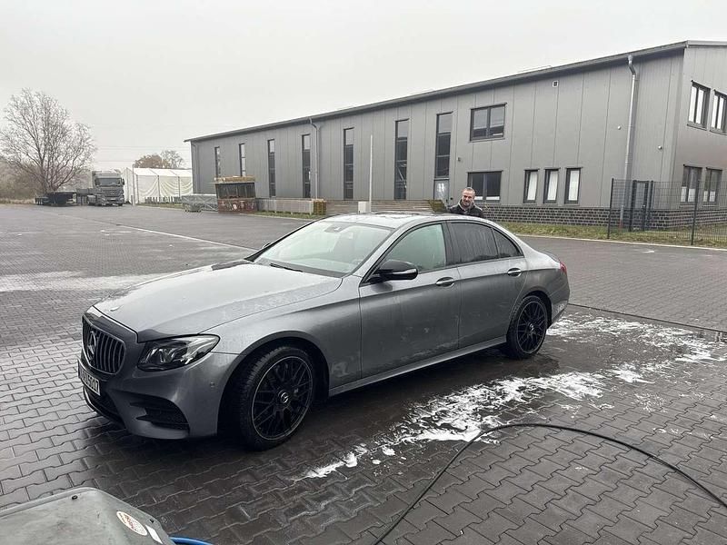 Gebraucht Mercedes E350 AMG line 286 PS (210 kW) 2018 Limousine