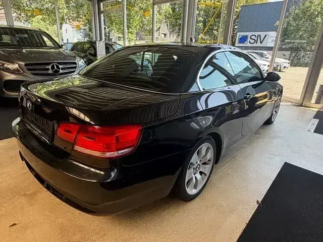 Gebraucht BMW 320 Cabriolet Sport Line 170 PS (125 kW) 2007 Schwarz Cabrio