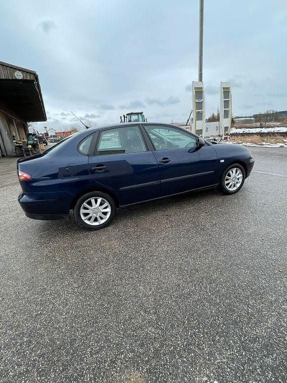 Gebraucht Seat Cordoba Reference 86 PS (63 kW) 2009 Blau Limousine