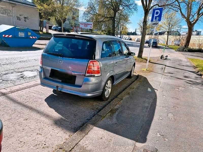 Gebraucht Opel Zafira Cosmo 150 PS (110 kW) 2007 Blau Van / Kleinbus