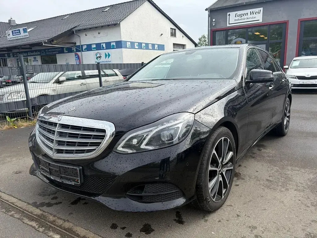 Gebraucht Mercedes E350 252 PS (185 kW) 2014 Schwarz Limousine