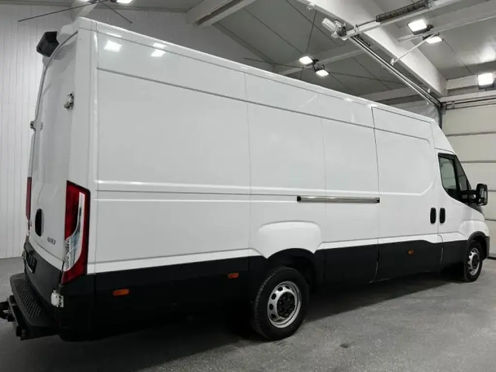 Occasion Iveco Daily 156 ch (114 kW) 2024 Blanc Van