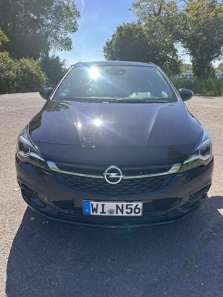 Gebraucht Opel Astra Active 125 PS (91 kW) 2017 Schwarz Limousine