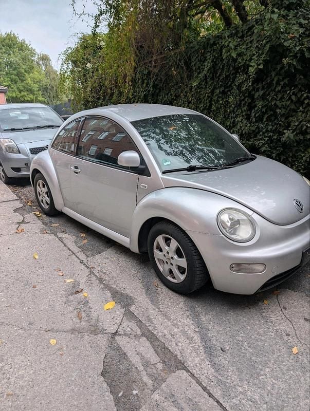 Silber Gebraucht 2000 VW Beetle Kleinwagen | 699 € (Superpreis) - Bild 1/4