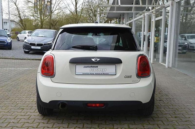 Gebraucht Mini ONE 75 PS (55 kW) 2015 Weiß Kleinwagen