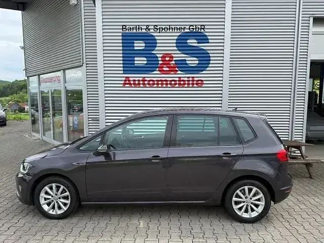 Gebraucht VW Golf VII LOUNGE 110 PS (80 kW) 2015 Grau Limousine