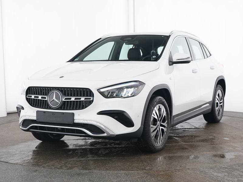 Gebraucht Mercedes GLA250 Advanced 218 PS (160 kW) 2025 Unilack polarweiß SUV