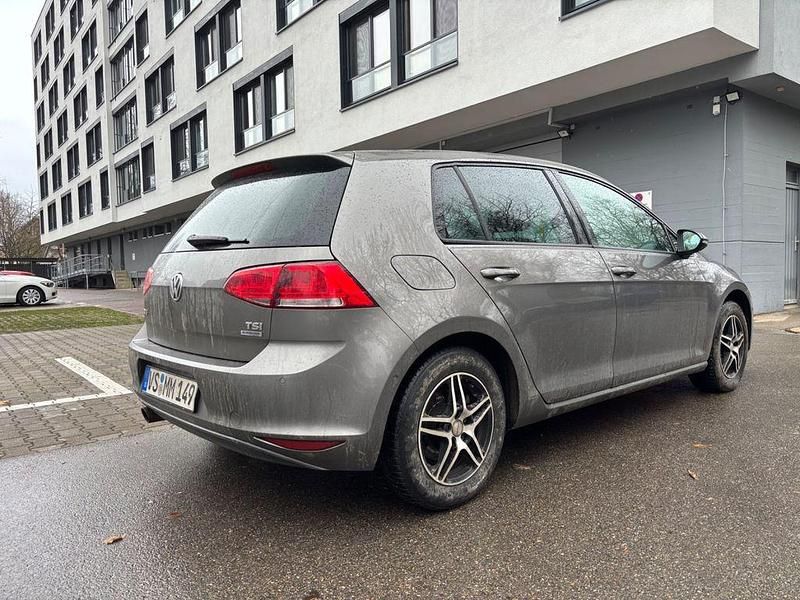 Gebraucht VW Golf VII Comfortline 105 PS (77 kW) 2014 Grau Limousine