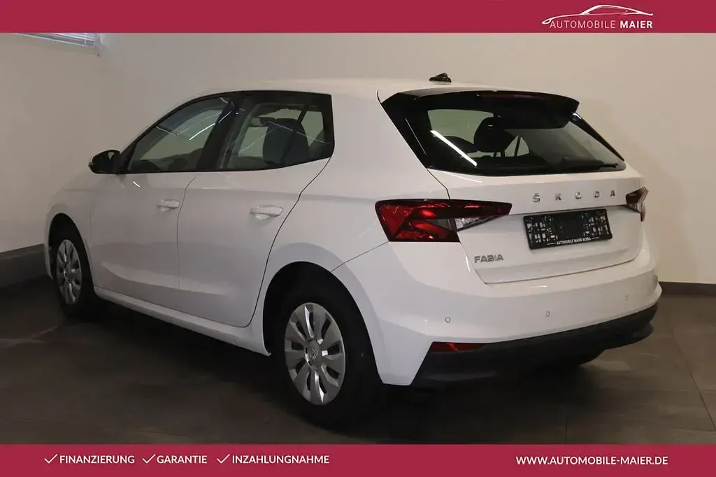 Gebraucht Skoda Fabia Ambition 110 PS (80 kW) 2021 Candyweiss Kleinwagen